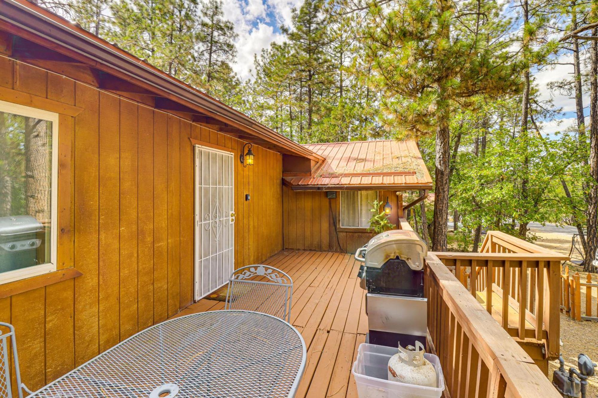 Cozy Lakeside Escape With Deck 4 Mi To Rainbow Lake Villa Pinetop-Lakeside Exterior photo