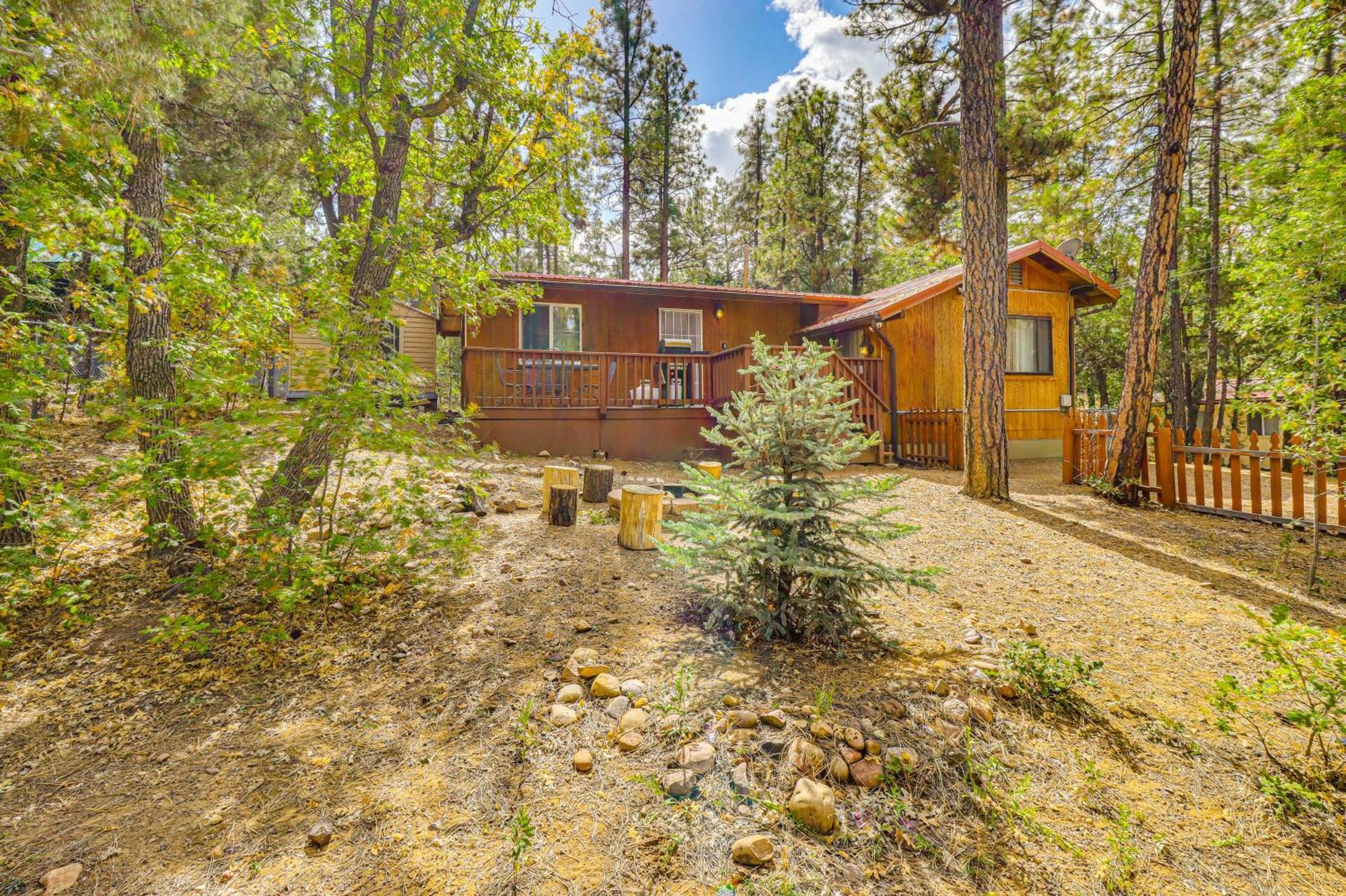 Cozy Lakeside Escape With Deck 4 Mi To Rainbow Lake Pinetop-Lakeside Exterior photo