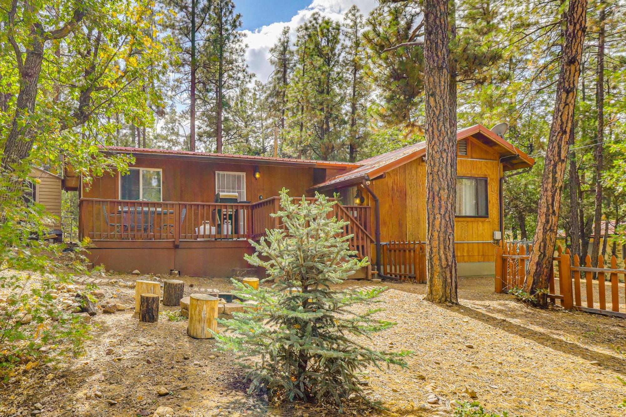 Cozy Lakeside Escape With Deck 4 Mi To Rainbow Lake Villa Pinetop-Lakeside Exterior photo